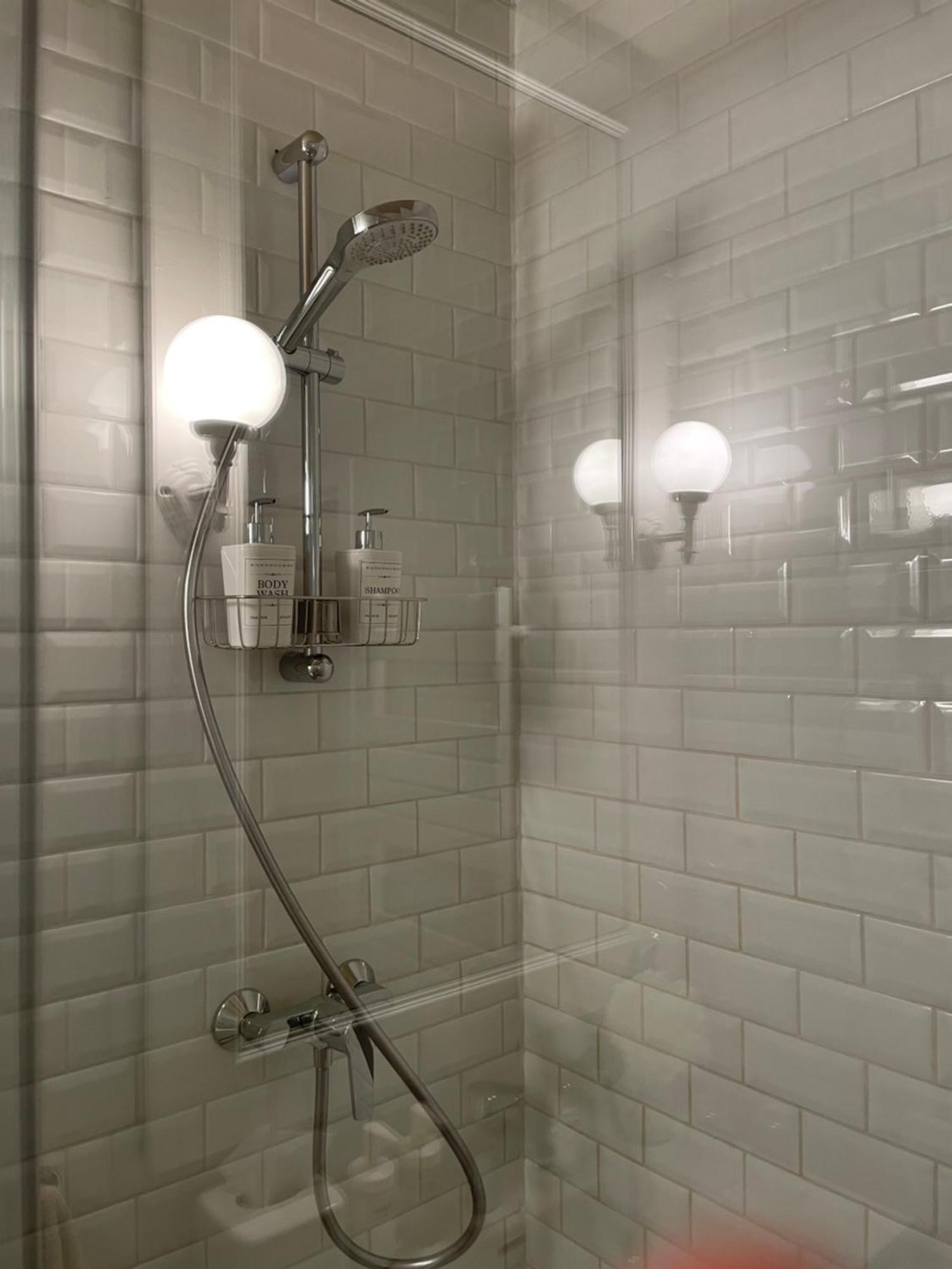 ナミュールLe 25, Duplex Elegant Au Coeur Du Pietonnier Historiqueアパートメント エクステリア 写真